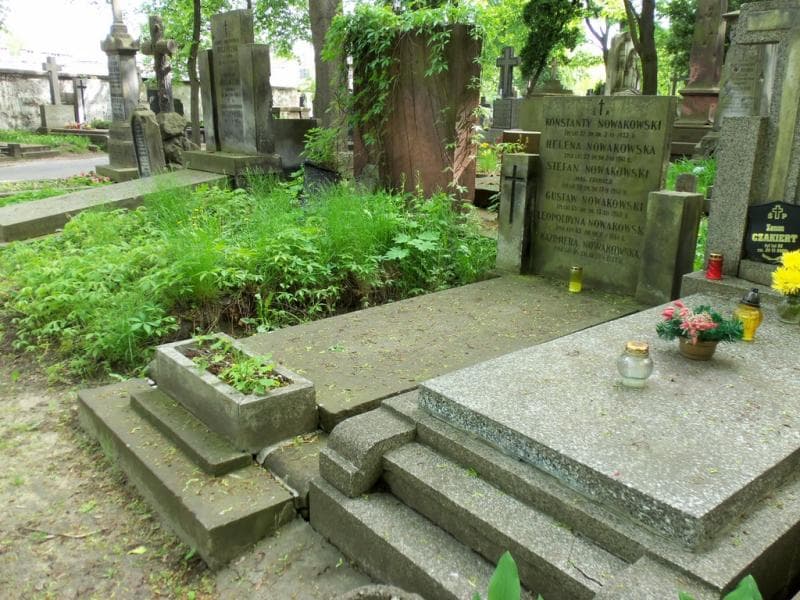 Zdjęcie grobu Gustaw Nowakowski (1)