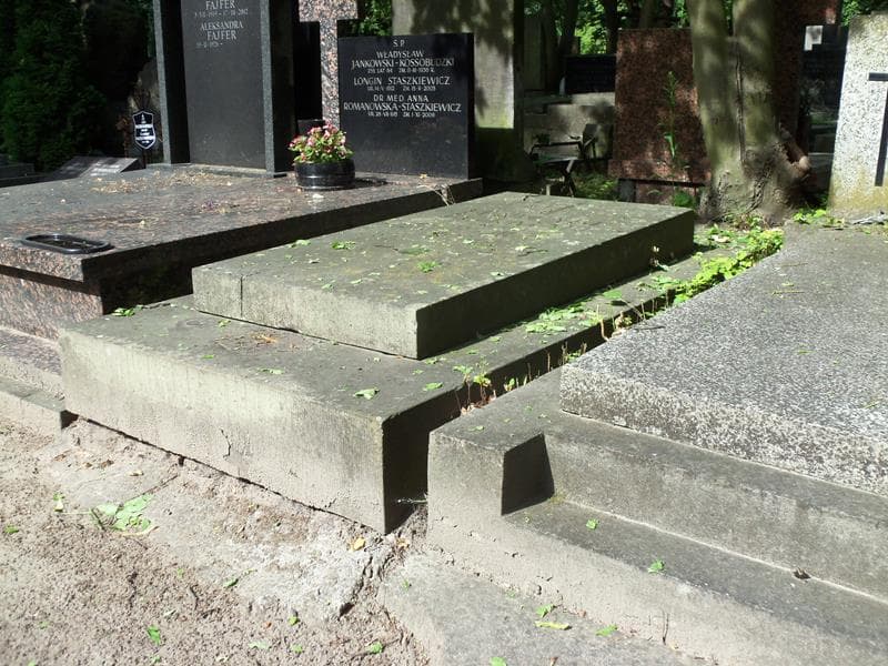 Zdjęcie grobu Benedykt Borman (2)