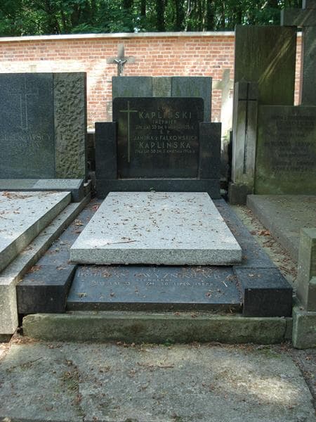 Zdjęcie grobu: Bohdan Wyżnikiewicz