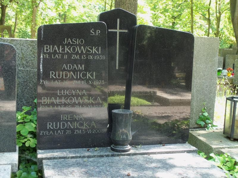 Zdjęcie grobu Jasio Białkowski (2)
