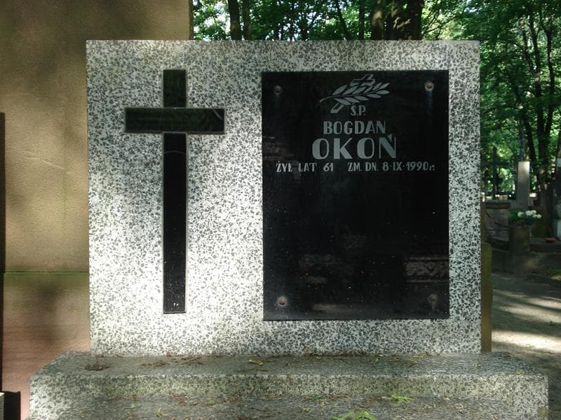 Zdjęcie grobu Bogdan Okoń (2)