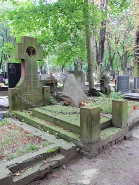Zdjęcie grobu Bronisława Okulicz (1)