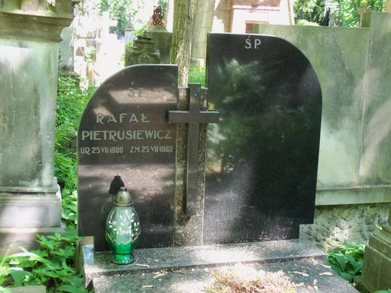 Zdjęcie grobu Rafał Pietrusiewicz (2)