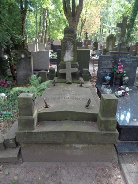 Zdjęcie grobu Stanisław Ciesielski (1)