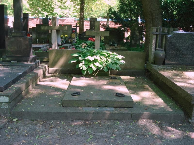 Zdjęcie grobu Maria Dymsza (1)
