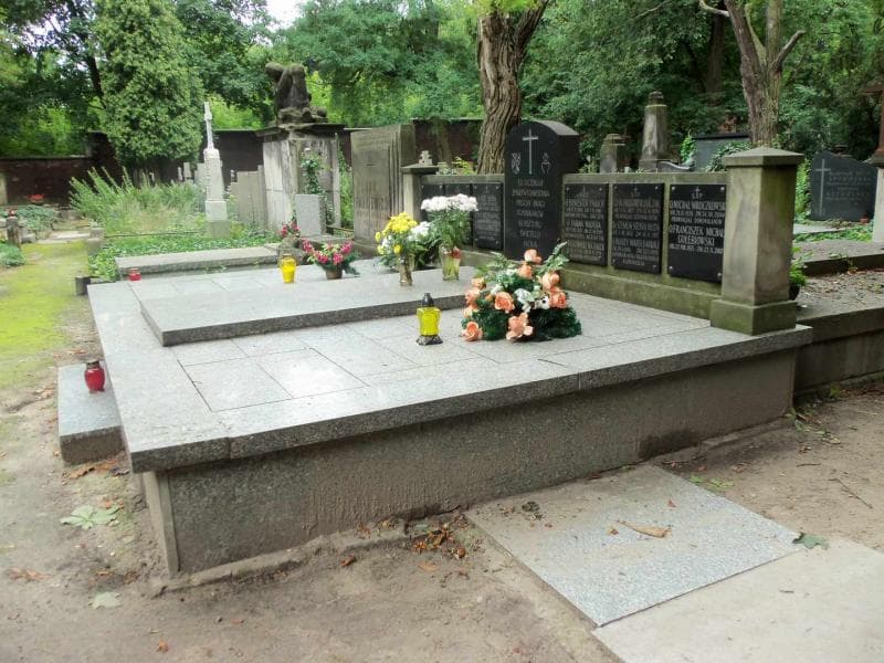 Zdjęcie grobu Józef Burda (1)