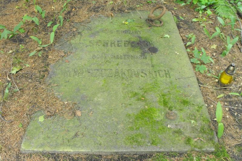 Zdjęcie grobu Schrederowie (1)