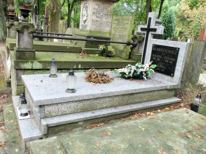 Zdjęcie grobu Helena Bławdziewicz (1)