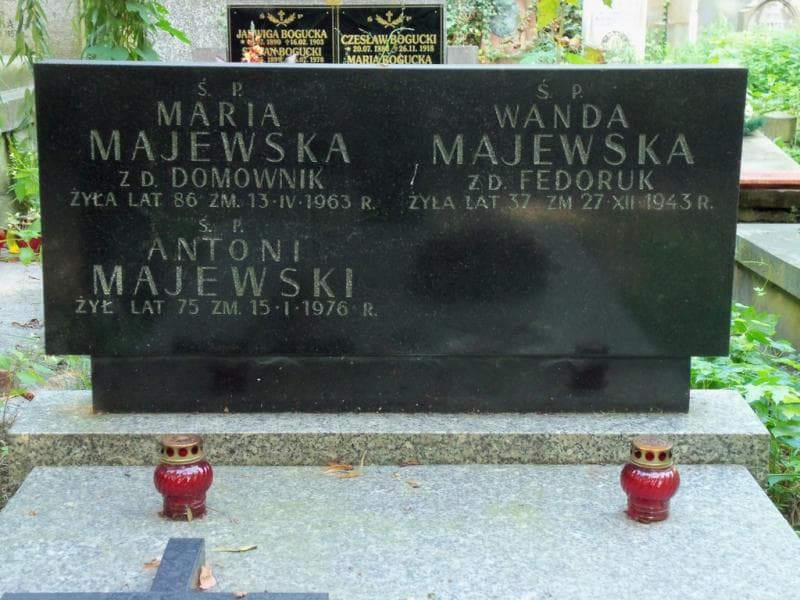 Zdjęcie grobu Wanda Majewska (2)