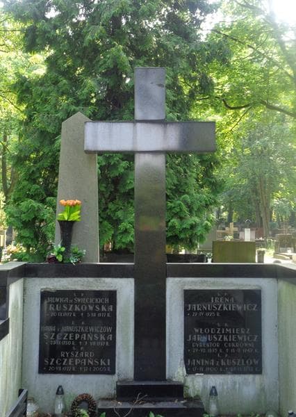 Zdjęcie grobu Janina Jarnuszkiewicz (2)
