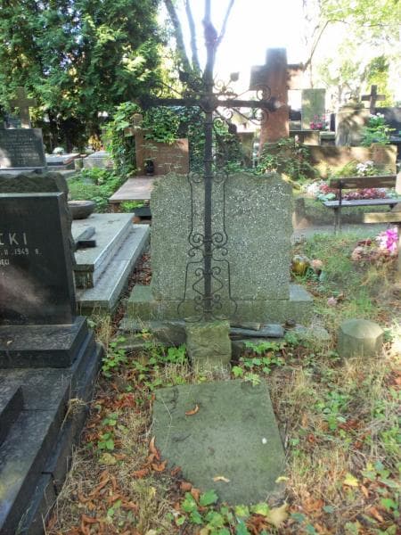 Zdjęcie grobu Czesław Uściński (1)
