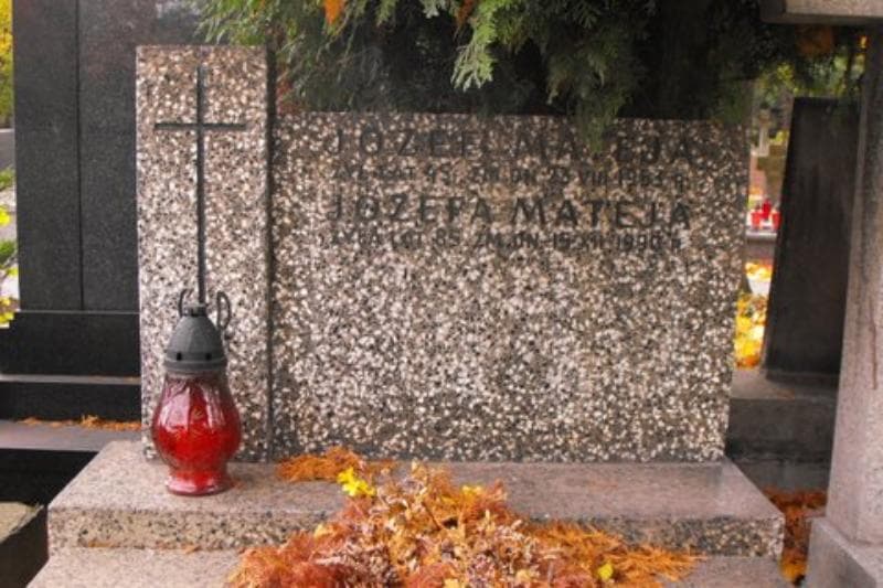 Zdjęcie grobu Józefa Mateja (2)