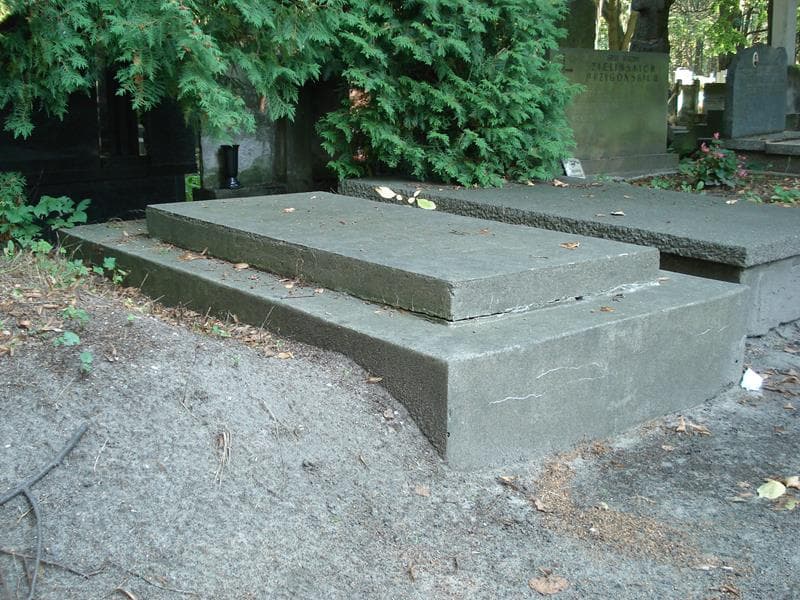 Zdjęcie grobu Janusz Mierzanowski (1)