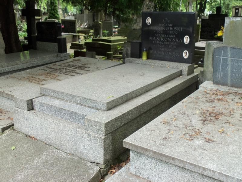 Zdjęcie grobu Wacław Masikowski (1)