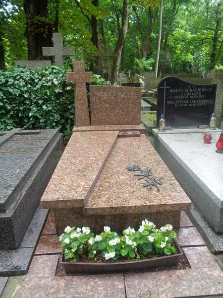 Zdjęcie grobu Jerzy Kęsy (1)