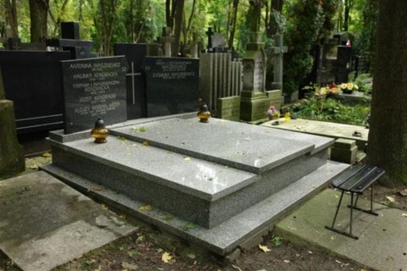 Zdjęcie grobu Maria Iwaszkiewicz (1)