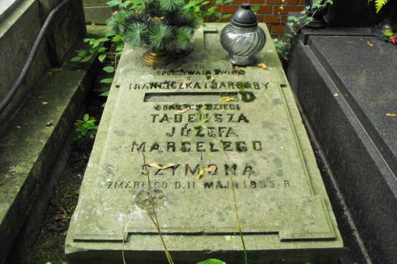 Zdjęcie grobu Anonim (2)