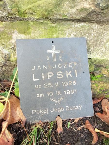 Zdjęcie grobu Anonim (2)