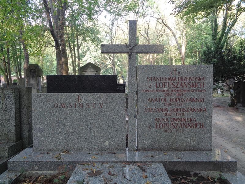 Zdjęcie grobu Stanisława Przewoska (2)