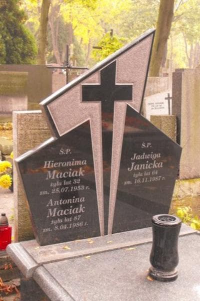 Zdjęcie grobu Antonina Maciak (2)