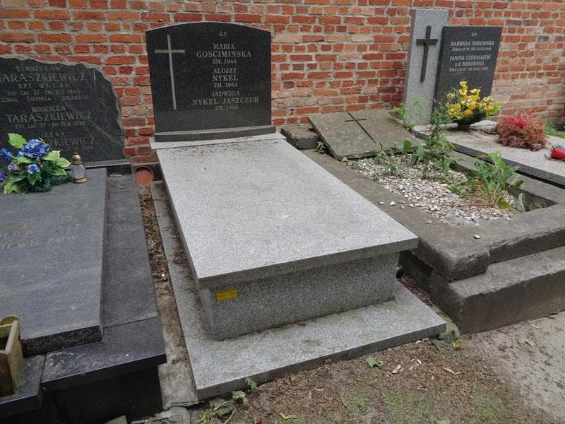Zdjęcie grobu Maria Gosciminska (1)