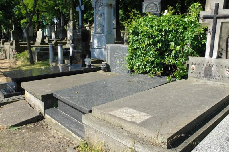 Zdjęcie grobu Władysława Gołembiewska (1)