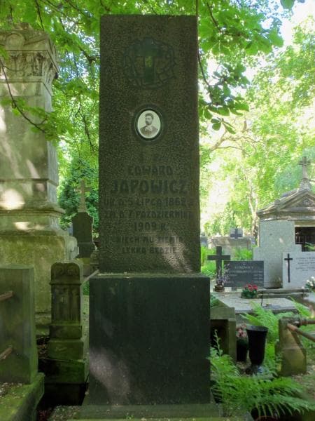 Zdjęcie grobu Benedykt Japowicz (2)