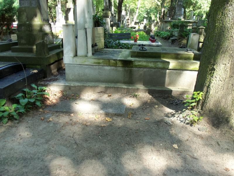 Zdjęcie grobu Anonim (1)