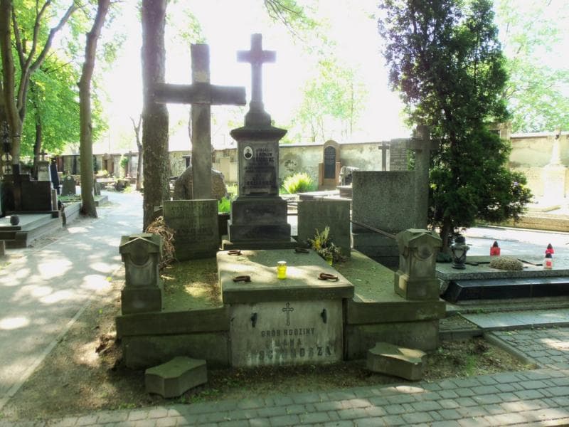 Zdjęcie grobu: Adaś ...