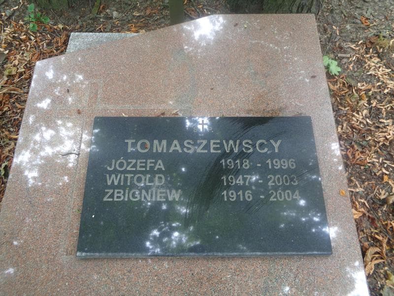 Zdjęcie grobu Witold Tomaszewski (2)