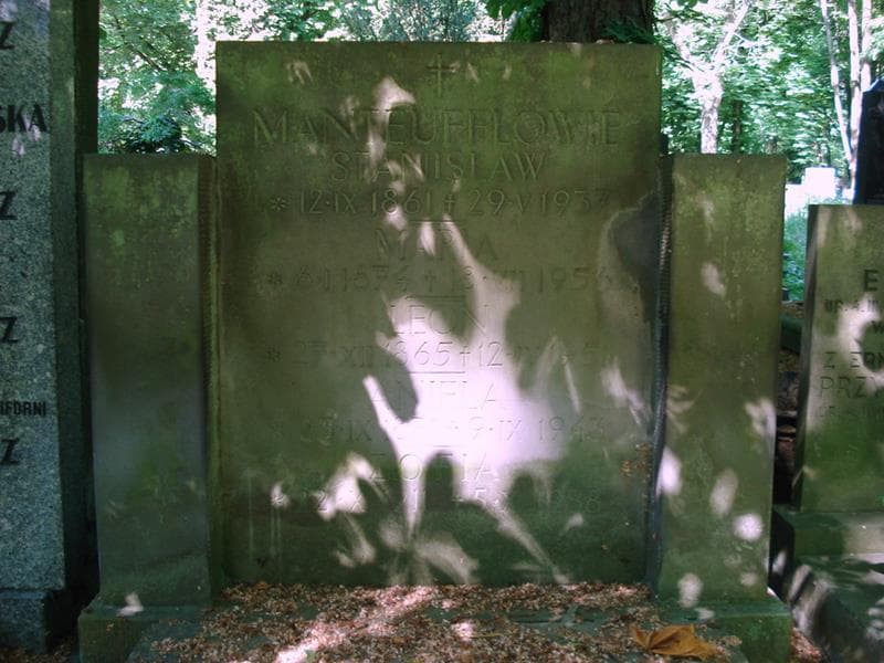 Zdjęcie grobu Maria Manteuffel (2)