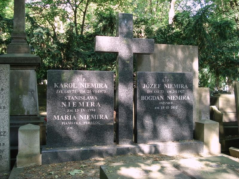 Zdjęcie grobu Helenka Niemira (2)
