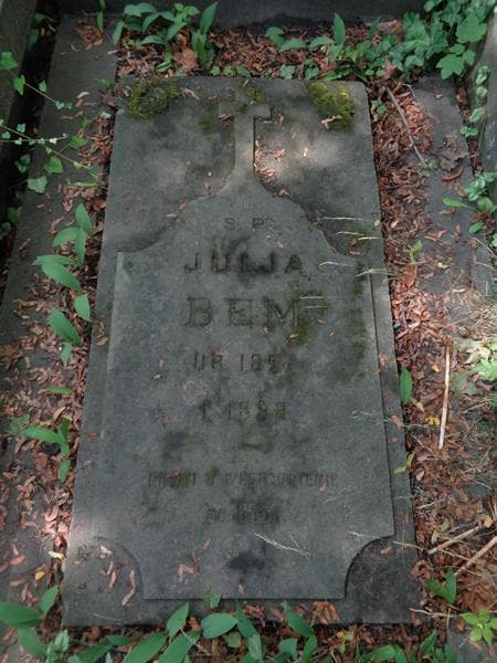 Zdjęcie grobu Julja Bem (2)