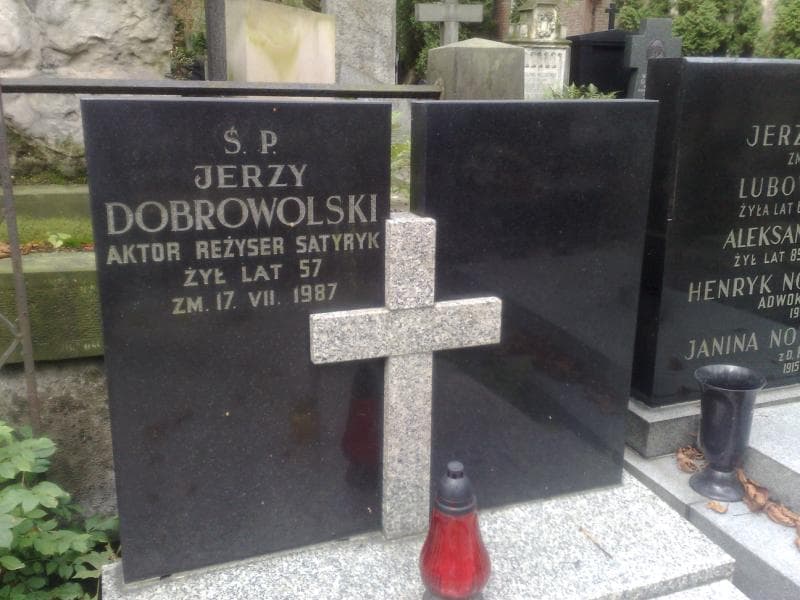 Zdjęcie grobu Jerzy Dobrowolski (1)