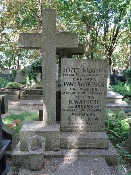 Zdjęcie grobu Regina Kwapich (2)