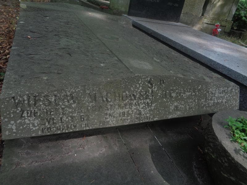 Zdjęcie grobu Wiesław Machowski (2)