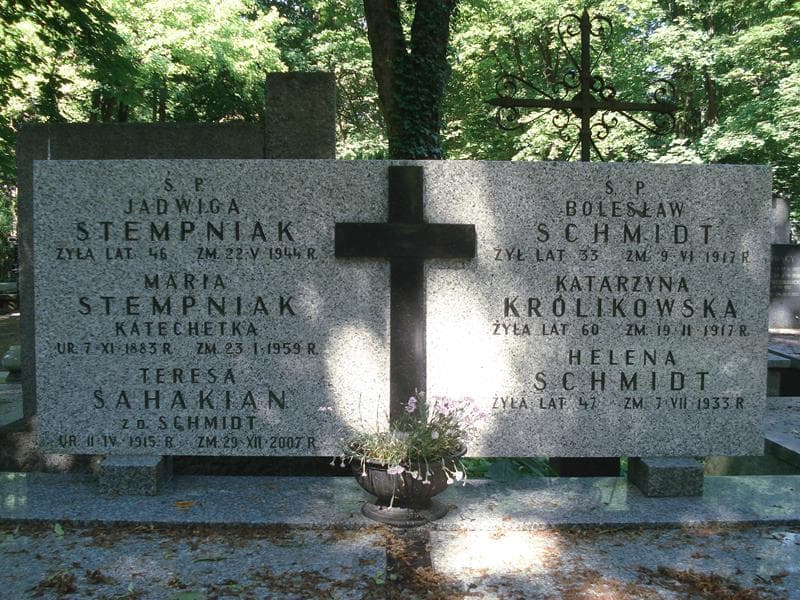 Zdjęcie grobu Katarzyna Królikowska (1)