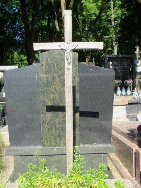 Zdjęcie grobu Anonim (2)