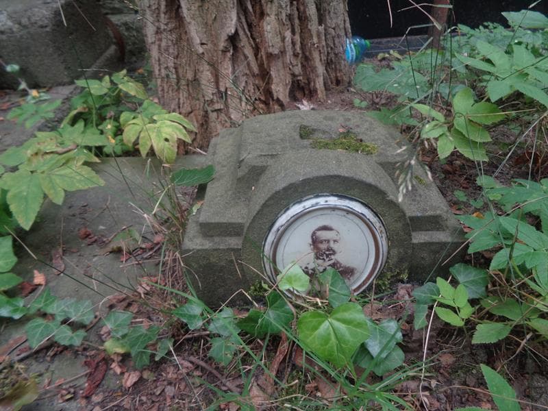 Zdjęcie grobu Herman Rost (2)