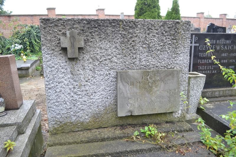 Zdjęcie grobu Maria Niemczynowicz (2)