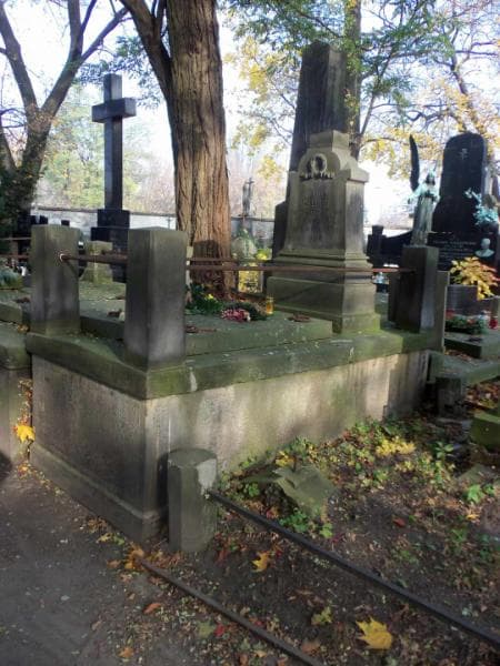Zdjęcie grobu Juljan Fiorentini (1)