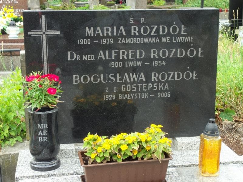 Zdjęcie grobu Bogusława Rozdół (2)