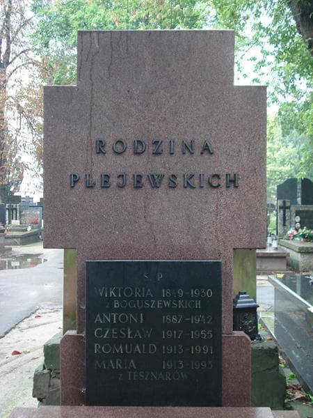 Zdjęcie grobu Maria Plejewska (2)