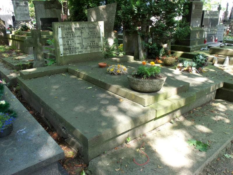 Zdjęcie grobu Józef Tyski (1)