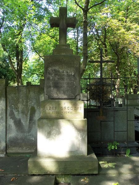 Zdjęcie grobu Mirosław Adam (2)