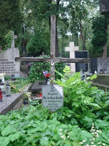 Zdjęcie grobu Regina Kwiecień (2)