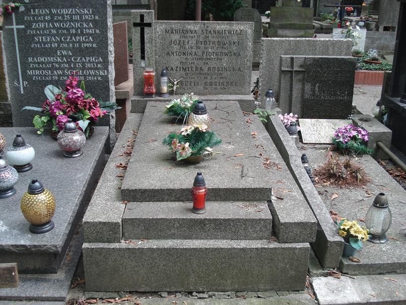 Zdjęcie grobu Józef Piotrowski (1)