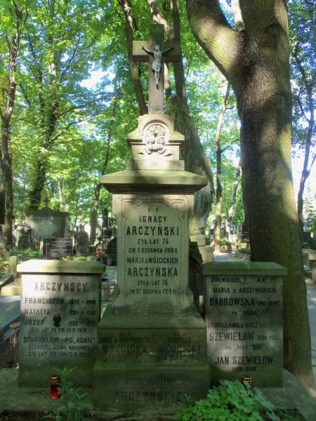 Zdjęcie grobu Maria Arczyńska (2)
