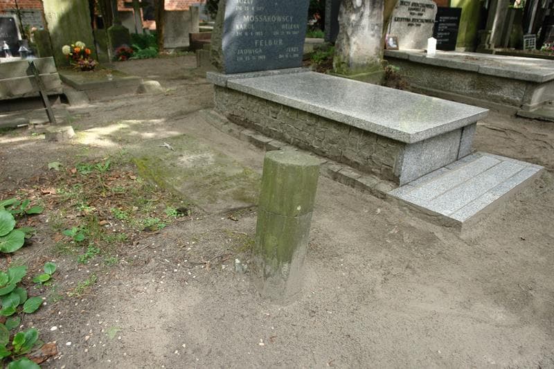 Zdjęcie grobu Kazimierz Broll (1)