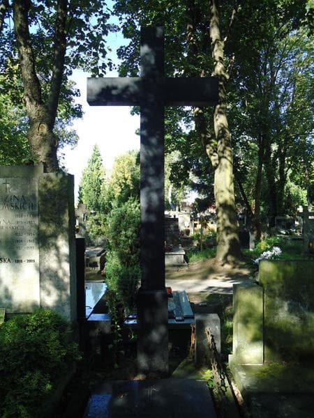 Zdjęcie grobu Halina Bellier (2)